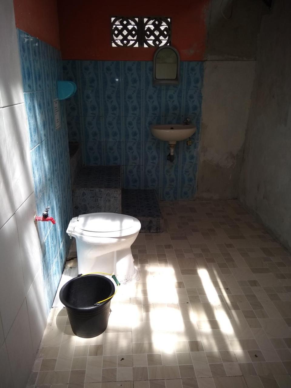 Kuta Bay Homestay Ngoại thất bức ảnh